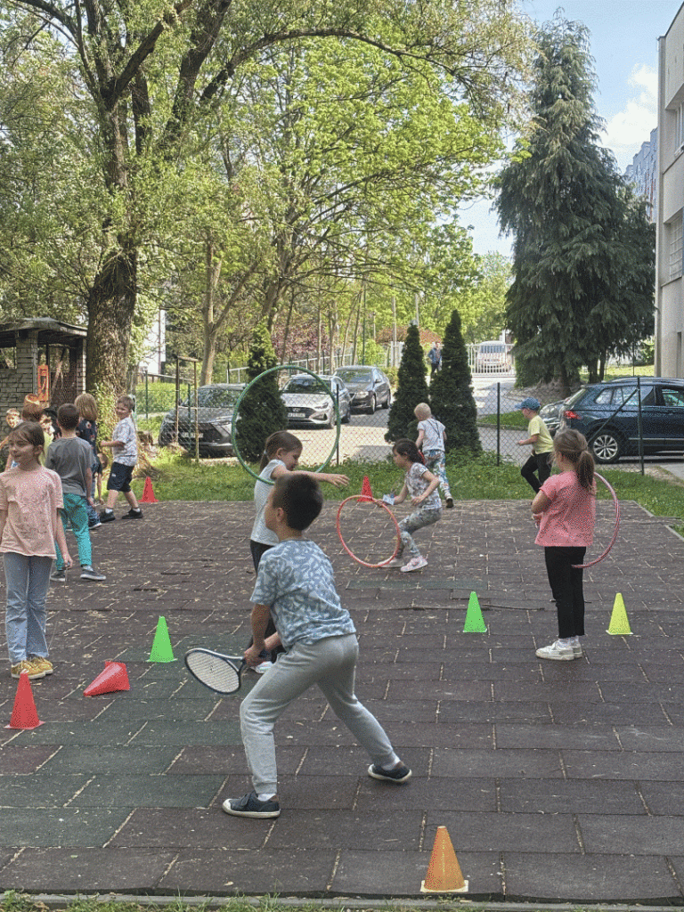 Czas na zabawy na świeżym powietrzu:)