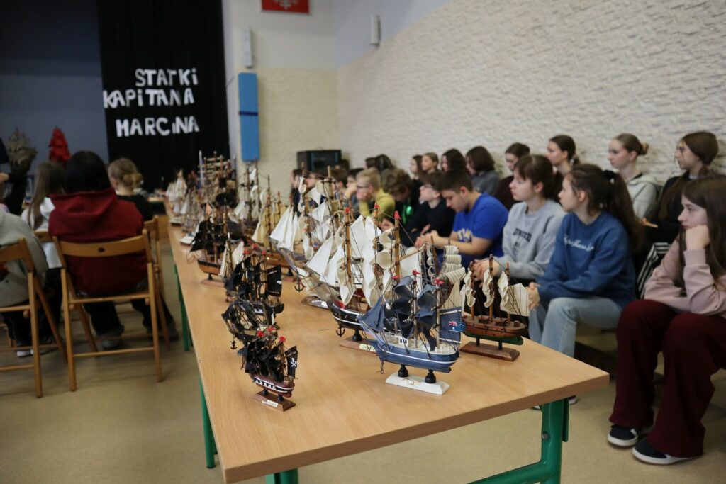 Wystawa modeli żaglowców, statków i kutrów